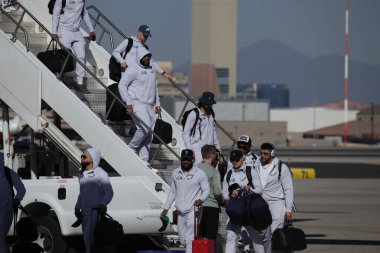 Goldwater Ulusal Muhafız Üssü-Arizona 'ya SuperbowlVII için Eagles Players' ın gelişi. 5 Şubat 2023, Phoenix, Arizona, ABD: Goldwater Ulusal Muhafız Üssü Arizona 'daki Philadelphia Eagles Oyuncuları SuperBowlVII maçı için geldiler 