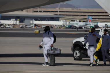 Goldwater Ulusal Muhafız Üssü-Arizona 'ya SuperbowlVII için Eagles Players' ın gelişi. 5 Şubat 2023, Phoenix, Arizona, ABD: Goldwater Ulusal Muhafız Üssü Arizona 'daki Philadelphia Eagles Oyuncuları SuperBowlVII maçı için geldiler 