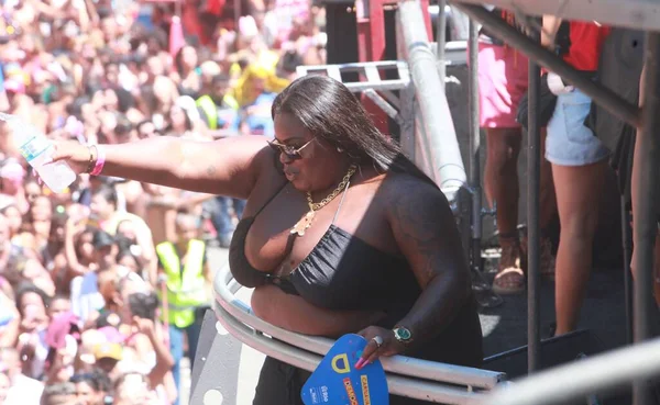 Brezilyalı şarkıcı Lexa, Rio de Janeiro 'daki Carnival Block 2023' te sahne alıyor. 5 Şubat 2023, Rio de Janeiro, Brezilya: 