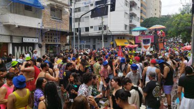 Vem Que Vai Ser Legal Block Carnival. February 11, 2023, Sao Paulo, Brazil: The Vem Que Vai Ser Legal carnival block is playing mainly funk and the marchinhas band Zica brought together a lot of people even in the pouring rain on the streets