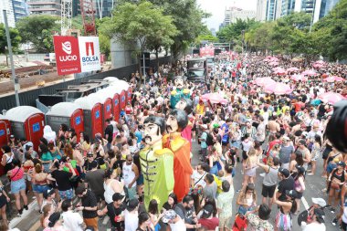 Parade of the Sargento Pimenta Carnival Street Block. February 11, 2023. Brazil, Sao Paulo: Parades of the Bloco do Sargento Pimenta, on Saturday, February 11, 2023, on Avenida Faria Lima in Sao Paulo. Credit: 