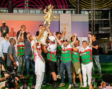 Mocidade Alegre wins Sao Paulo Samba Schools Carnival Parade. February 21, 2022, Sao Paulo, Brazil: The members of Mocidade Alegre Samba school celebrate winning the title of the 2023 Sao Paulo Special Group Carnival parade 