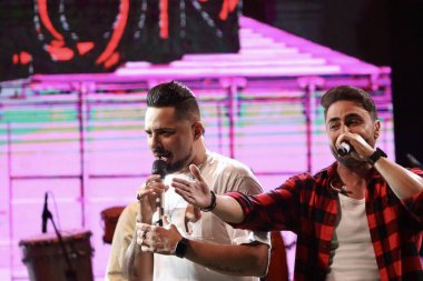 Brazilian singers Willian and Marlon perform at Carnaval do Gigante in Brasilia. February 25, 2023, Brasilia, Federal District, Brazil: One of the main names of axe music in Bahia, performs in Brasilia, during 2023 Carnival.
