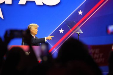 Donald J. Trump, Maryland 'deki CPAC Covention Protection America Now' da. 4 Mart 2023, Maryland, ABD: Amerika 'nın eski başkanı Donald J. Trump, CPAC' da Amerika 'yı Koruma Kongresi' nde.