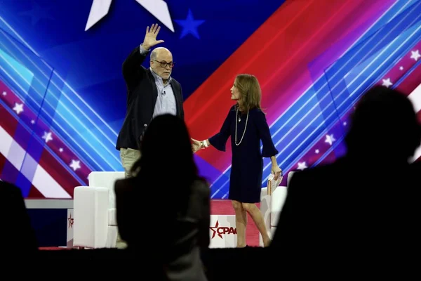 Mark Levin Julie Strauss Levin Cpac Covention Protecting America Now — Stock fotografie
