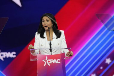 (Tulsi Gabbard, Maryland 'deki Amerika' yı Koruma Sözleşmesi 'nde. 4 Mart 2023, Maryland, ABD: Tulsi Gabbard, Amerika 'yı Koruma Kongresi' nin eski ABD Kongre Üyesi.