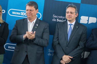 Sao Paulo Valisi Tarcisio, Sao Paulo 'daki Aşı Kampanyası' na katıldı. 07 Mart 2023, Sao Paulo, Brezilya: Sao Paulo Valisi, Tarcisio de Freitas ve Sao Paulo Belediye Başkanı Ricardo Nunes