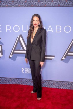 2023 Roundabout Tiyatro Şirketi Galası. 06 Mart 2023, New York, New York, ABD: Sutton Foster, New York City 'deki The Ziegfeld Ballroom' daki 2022 Roundabout Theatre Company galasına katılır.. 
