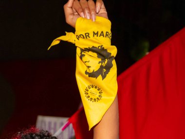 Rio de Janeiro 'da Uluslararası Kadın Günü' nde protesto. Rio de Janeiro, Brezilya, 08 Mart 2023: Rio de Janeiro salgın sırasında merkezi olmayan gösterilerden sonra ilk birleşik protestosunu 8 Mart 'ta gerçekleştirdi. 