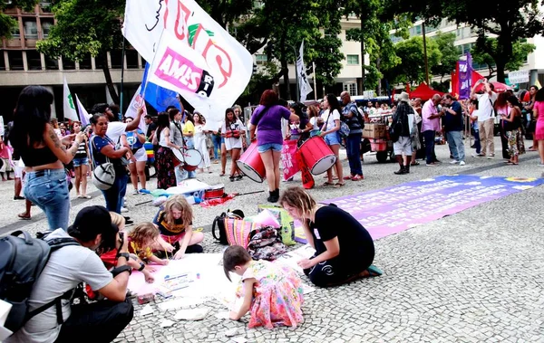 リオデジャネイロの女性の日に関する宣言 2023年3月8日ブラジル リオデジャネイロ 2023年3月8日水曜日 リオデジャネイロで開催された国際女性デーに関する宣言 — ストック写真