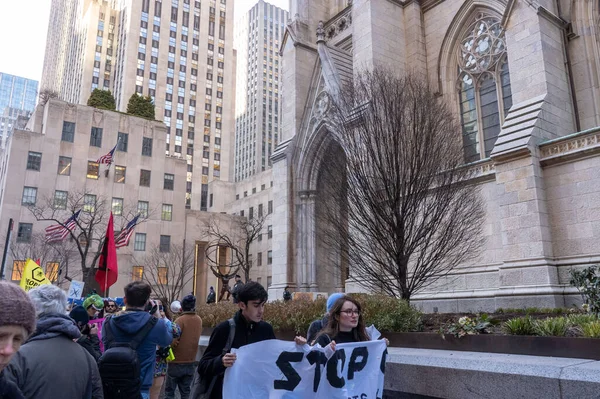Активісти Нью Йорку Демонстрат Проти Планованого Поліційного Навчального Центру Атланти — стокове фото