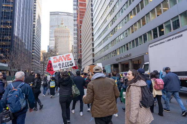 Активісти Нью Йорку Демонстрат Проти Планованого Поліційного Навчального Центру Атланти — стокове фото