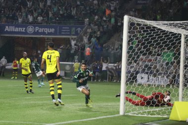 Paulista Futbol Şampiyonası: Palmeiras, Sao Bernardo 'ya karşı. 11 Mart 2023, Sao Paulo, Brezilya: Palmeiras 'lı Rony, Palmeiras ve Sao Bernardo arasındaki futbol maçında Paulista Şampiyonası çeyrek finalleri için geçerli olan golünü kutluyor.