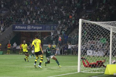 Paulista Futbol Şampiyonası: Palmeiras, Sao Bernardo 'ya karşı. 11 Mart 2023, Sao Paulo, Brezilya: Palmeiras 'lı Rony, Palmeiras ve Sao Bernardo arasındaki futbol maçında Paulista Şampiyonası çeyrek finalleri için geçerli olan golünü kutluyor.