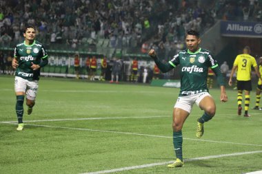 Paulista Futbol Şampiyonası: Palmeiras, Sao Bernardo 'ya karşı. 11 Mart 2023, Sao Paulo, Brezilya: Palmeiras 'lı Rony, Palmeiras ve Sao Bernardo arasındaki futbol maçında Paulista Şampiyonası çeyrek finalleri için geçerli olan golünü kutluyor.