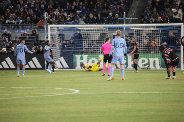 2023 MLS Normal Sezon: NYCFC, Inter Miami CF 'ye karşı. 11 Mart 2023, New York, ABD: New York 'taki Yankee Stadyumu' nda NYCFC ve Inter Miami CF arasında oynanan 2023 MLS Normal Mevsim futbol maçının ev sahibi açılışı. 