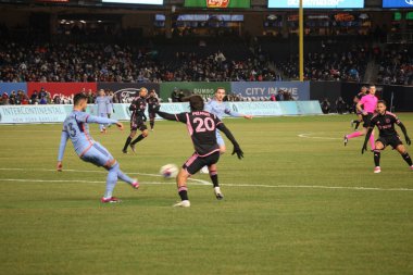 2023 MLS Normal Sezon: NYCFC, Inter Miami CF 'ye karşı. 11 Mart 2023, New York, ABD: New York 'taki Yankee Stadyumu' nda NYCFC ve Inter Miami CF arasında oynanan 2023 MLS Normal Mevsim futbol maçının ev sahibi açılışı. 