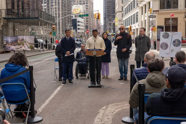 亚当斯 基克斯市长开启了 百老汇视野 的新阶段 2023年3月12日 美国纽约 纽约市市长埃里克 亚当斯 Eric Adams — 图库照片