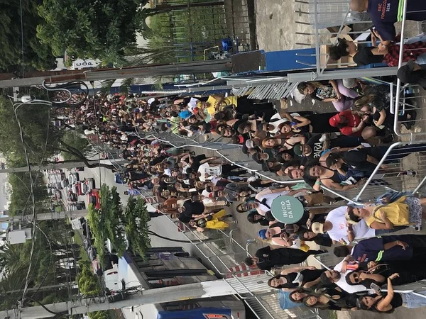 Taraftarlar Sao Paulo Paramore Grubu Görmek Için Sıraya Giriyorlar Mart — Stok fotoğraf