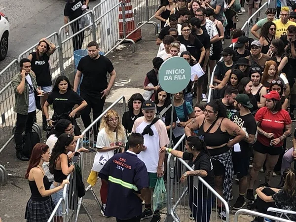 Fãs Fazem Fila Para Ver Paramore Band São Paulo Março — Fotografia de Stock