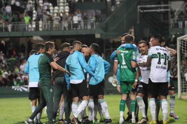 Copa do Brasil: Coritiba Criciuma 'ya karşı. 14 Mart 2023, Curitiba, Brezilya: Copa do Brasil 'in 14 Mart Salı günü Couto Pereira Stadyumu' nda Coritiba ve Criciuma arasındaki ikinci etabı için futbol maçı geçerli.). 