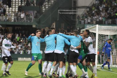 Copa do Brasil: Coritiba Criciuma 'ya karşı. 14 Mart 2023, Curitiba, Brezilya: Copa do Brasil 'in 14 Mart Salı günü Couto Pereira Stadyumu' nda Coritiba ve Criciuma arasındaki ikinci etabı için futbol maçı geçerli.). 