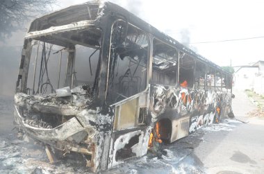 Natal 'daki Suçluların Saldırıları. 14 Mart 2023, Natal, Rio Grande do Norte, Brezilya: Suçlular, 14 Mart Salı günü Rio Grande do Norte 'nin Natal kentinde bir toplu taşıma otobüsünü ateşe verdiler.