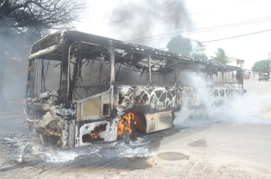 Natal 'daki Suçluların Saldırıları. 14 Mart 2023, Natal, Rio Grande do Norte, Brezilya: Suçlular, 14 Mart Salı günü Rio Grande do Norte 'nin Natal kentinde bir toplu taşıma otobüsünü ateşe verdiler.