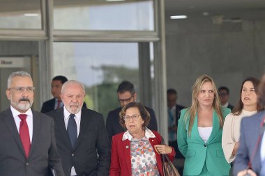 Lula, PRONASCI II 'nin fırlatma törenine ve araçların Özel Kadın Polis İstasyonlarına teslim edilmesine katılıyor. 15 Mart 2023, Brezilya Federal Bölgesi: Brezilya Cumhurbaşkanı Luiz Inacio Lula da Silva 