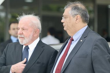 Lula, PRONASCI II 'nin fırlatma törenine ve araçların Özel Kadın Polis İstasyonlarına teslim edilmesine katılıyor. 15 Mart 2023, Brezilya Federal Bölgesi: Brezilya Cumhurbaşkanı Luiz Inacio Lula da Silva 