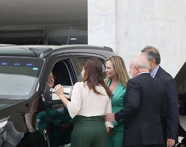 ルーラは Pronasci Iiの発売式と特別女性警察署への車両の配達に参加しています 2023年3月15日ブラジル連邦管区ブラジリア ブラジル大統領ルイス イナシオ ルーラ シルバ — ストック写真