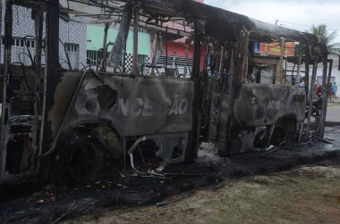 Natal 'da Organize Suçlar. 16 Mart 2023, Natal, Rio Grande do Norte, Brezilya: 16 Mart Perşembe günü Natal, Rio Grande do Norte 'de bir otobüs ateşe verildi. 