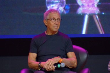 Sao Paulo Favela Fuarı. 17 Mart 2023, Sao Paulo, Brezilya: Müzik yapımcısı ve işadamı Kondzilla, yönetici ve işadamı Abilio Diniz ve iş kadını ve ekonomist Geyze Diniz Sosyal Hareket ve Girişimci paneline katıldı