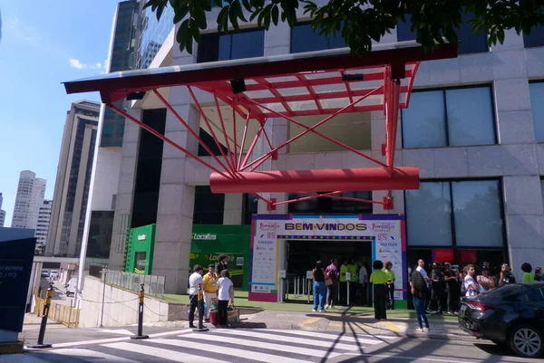 stock image Expo Favela Sao Paulo. March 17, 2023, Sao Paulo, Brazil: Expo Favela, an event focused on bringing entrepreneurs from favelas closer to companies and investors, begins on Friday at the World Trade Center.