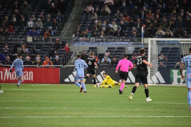 2023 MLS Normal Sezon: NYCFC DC United 'a karşı. 18 Mart 2023, New York, ABD: 2023 MLS Normal Mevsim futbol maçı New York Yankee Stadyumu 'nda NYCFC ve DC United arasında. NYCFC 3-2 kazandı.. 