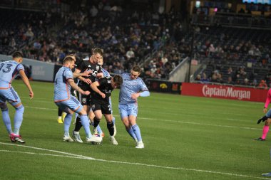 2023 MLS Normal Sezon: NYCFC DC United 'a karşı. 18 Mart 2023, New York, ABD: 2023 MLS Normal Mevsim futbol maçı New York Yankee Stadyumu 'nda NYCFC ve DC United arasında. NYCFC 3-2 kazandı.. 