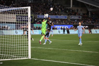2023 MLS Normal Sezon: NYCFC DC United 'a karşı. 18 Mart 2023, New York, ABD: 2023 MLS Normal Mevsim futbol maçı New York Yankee Stadyumu 'nda NYCFC ve DC United arasında. NYCFC 3-2 kazandı.. 