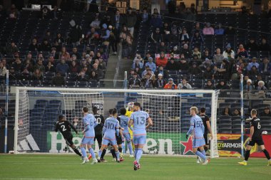 2023 MLS Normal Sezon: NYCFC DC United 'a karşı. 18 Mart 2023, New York, ABD: 2023 MLS Normal Mevsim futbol maçı New York Yankee Stadyumu 'nda NYCFC ve DC United arasında. NYCFC 3-2 kazandı.. 