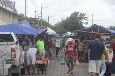Natal 'da saldırılar. 19 Mart 2023, Natal, Rio Grande do Norte, Brezilya: Parnamirim RN Tren İstasyonu, bu sabah erken saatlerde suçlular tarafından hedef alındı. Belediyenin çadırları olmadan serbest fuarlar, Ponta Negra tahta yolu yağmurla yıkıldı
