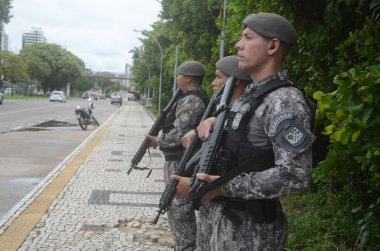 Natal 'da saldırılar. 19 Mart 2023, Natal, Rio Grande do Norte, Brezilya: Parnamirim RN Tren İstasyonu, bu sabah erken saatlerde suçlular tarafından hedef alındı. Belediyenin çadırları olmadan serbest fuarlar, Ponta Negra tahta yolu yağmurla yıkıldı