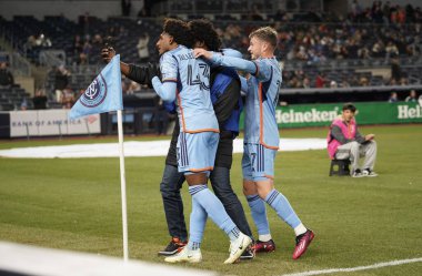 2023 MLS Normal Sezon: NYCFC DC United 'a karşı. 18 Mart 2023, New York, ABD: 2023 MLS Normal Mevsim futbol maçı New York Yankee Stadyumu 'nda NYCFC ve DC United arasında. NYCFC 3-2 kazandı..