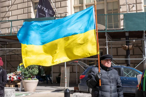 Ceremonia Izamiento Bandera Ucraniana Marzo 2023 Nueva York Nueva York — Foto de Stock