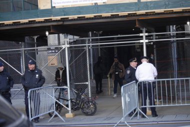 Donald Trump 'ın yakın zamanda New York' ta suçlanma olasılığı. 21 Mart 2023, New York, ABD: Eski ABD Başkanı Donald J. Trump 'ın beklentileri doğrultusunda Manhattan Adliyesi' nde basın mensuplarının yoğun hareketi