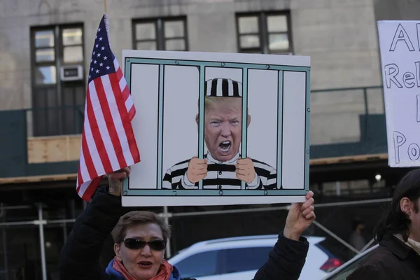 唐纳德 特朗普可能很快就会在纽约被起诉 2023年3月21日 美国纽约 美国前总统唐纳德 特朗普 Donald Trump 所期待的曼哈顿刑事法院 Manhattan — 图库照片