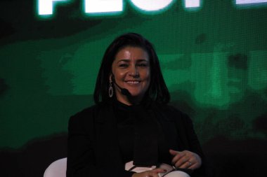 Smart City Expo 'nun 4. baskısı. 22 Mart 2023, Curitiba, Parana, Brezilya: Smart City Expo 'nun 4.' sünün kongre alanında, Yenilik ve Dijital Dönüşüm teması ile yapılan bir tartışmaydı. 