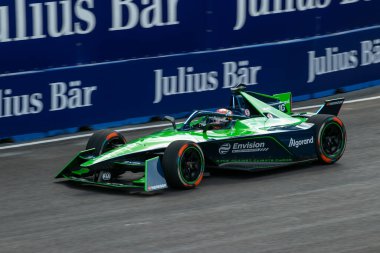 Sao Paulo 'daki Formula E Yarışı. 24 Mart 2023, Sao Paulo, Brezilya: Sao Paulo 'daki Anhembi Kompleksi' nde, 24 Mart Cuma günü, ücretsiz antrenman sırasında Formula E arabaları. Brezilya 'da Uluslararası Otomobil Federasyonu (FIA) elektrikli araba kategorisi yarışacak