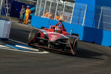 Sao Paulo 'daki Formula E Yarışı. 24 Mart 2023, Sao Paulo, Brezilya: Sao Paulo 'daki Anhembi Kompleksi' nde, 24 Mart Cuma günü, ücretsiz antrenman sırasında Formula E arabaları. Brezilya 'da Uluslararası Otomobil Federasyonu (FIA) elektrikli araba kategorisi yarışacak