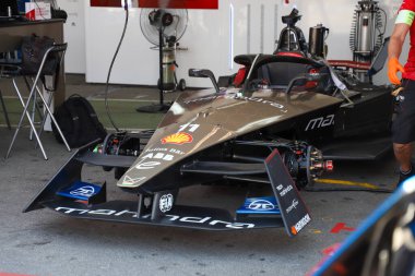 Sao Paulo 'daki Formula E Yarışı. 24 Mart 2023, Sao Paulo, Brezilya: Lucas di Grassi, Ayrton Senna onuruna, Sao Paulo 'nun kuzeyindeki Anhembi Kompleksi' nde, Formula E serbest eğitiminden önce, 24 Mart Cuma günü (.)