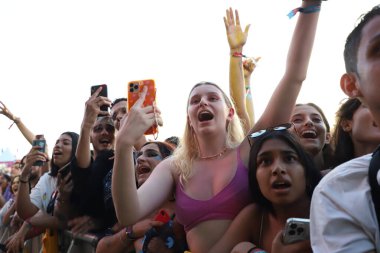 Conan Gray, Brezilya 'daki Lollapalooza 2023 Müzikal Show' da gösteri yapıyor. 24 Mart 2023, Sao Paulo, Brezilya: Conan Gray grubu 24 Cuma günü Brezilya 'nın Sao Paulo kentindeki Lollapalooza 2023 Chevrolet Stage' de canlı performans sergiliyor.). 