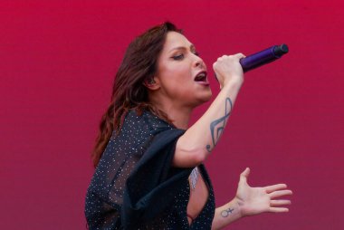 Brezilya 'daki Lollapalooza 2023 Müzikal Gösterisi' nde Acıma Performansı. 25 Mart 2023, Sao Paulo, Brezilya: Pitty, Brezilya 'nın Sao Paulo şehrinde düzenlenen 10. Lollapalooza 2023' te Adidas sahnesinde canlı performans sergiledi.)